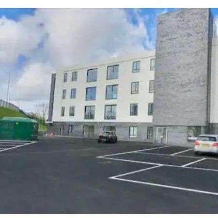 Cozy 2 Bedrooms Apartment Canvey Island ภายนอก รูปภาพ